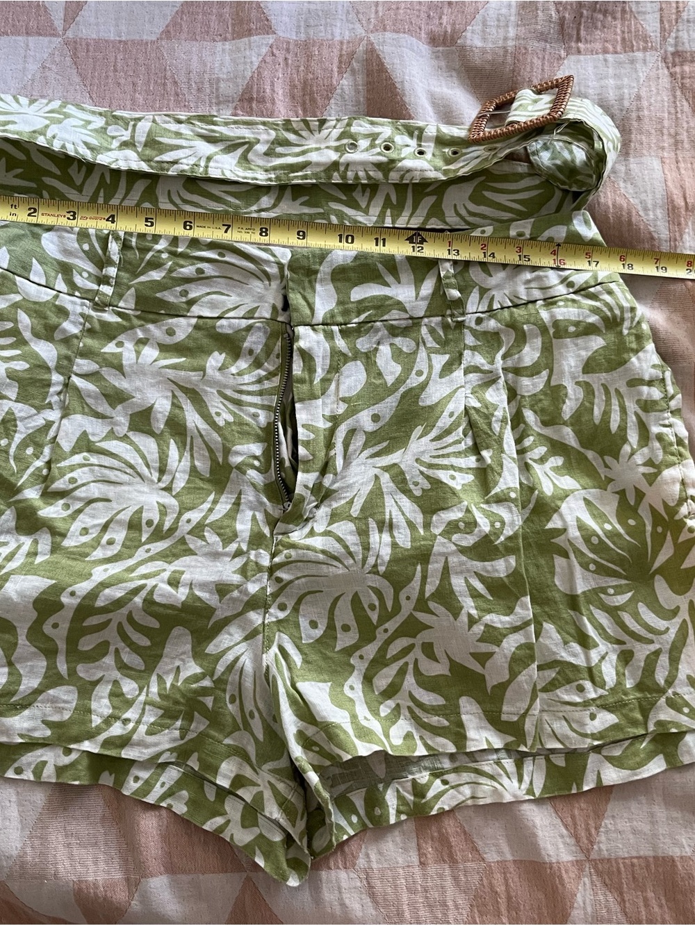 Rachel Zoe Green an white Leaf Print Linen Shorts with Belt